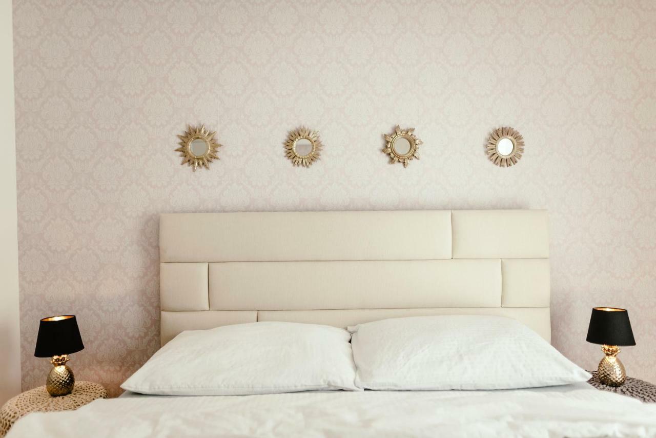 Luxury Apartments Zelny Trh 4 เบอร์โน ภายนอก รูปภาพ